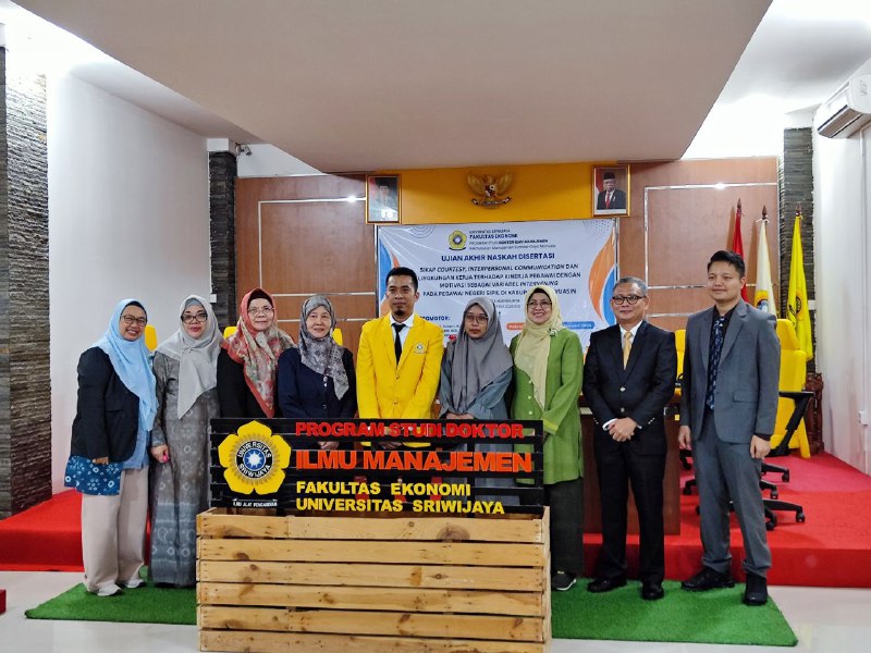 Institut Teknologi dan Bisnis Palcomtech mengucapkan selamat kepada Dr. Hendra Hadiwijaya, S.E., M.Si, yang telah menyelesaikan studi S3 Bidang Ilmu Manajemen di Fakultas Ekonomi Universitas Sriwijaya.